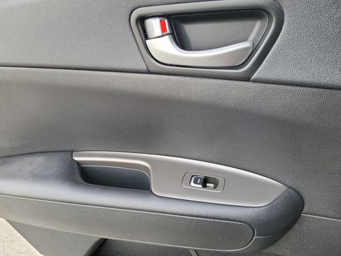 Used 2020 Kia Optima LX image 13