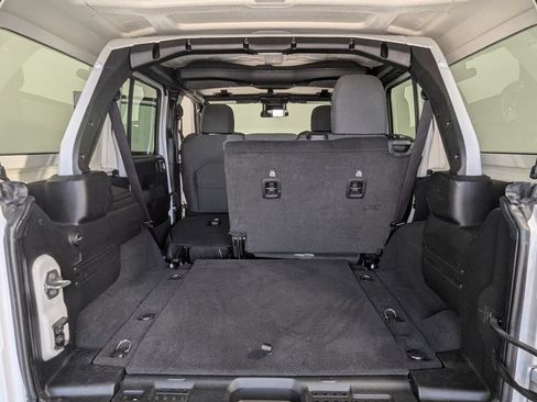 Used 2025 Jeep Wrangler Unlimited Sport AWD/4WD image 24
