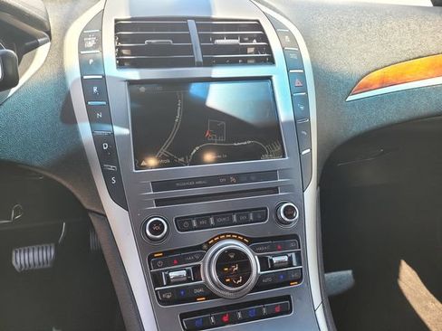 Used 2017 Lincoln MKZ Reserve w/ Luxury Package FWD image 24