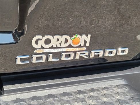 Used 2023 Chevrolet Colorado Trail Boss w/ Technology Package image 17