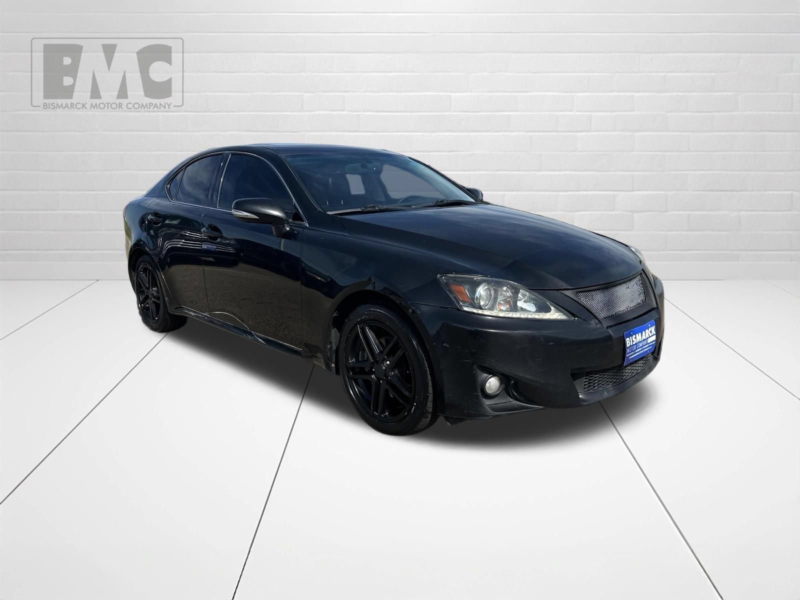 Used 2011 Lexus IS 250 AWD w/ Preferred Accessory Package image 2