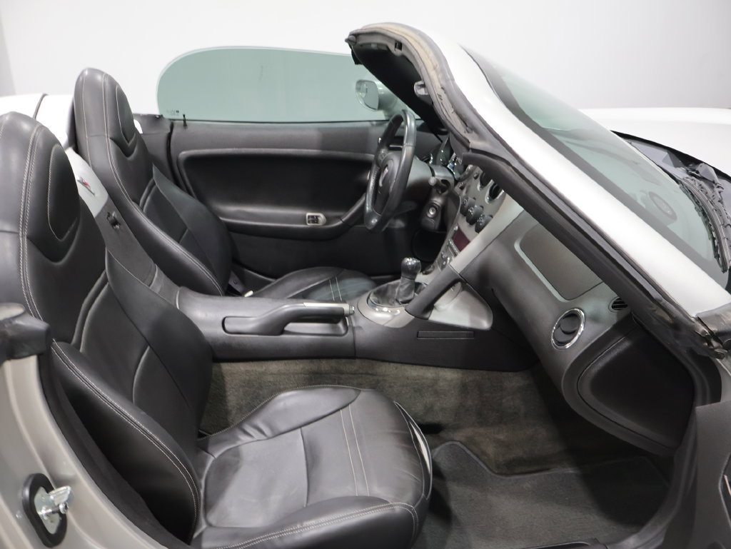 Used 2006 Pontiac Solstice Convertible w/ Premium Package RWD image 26