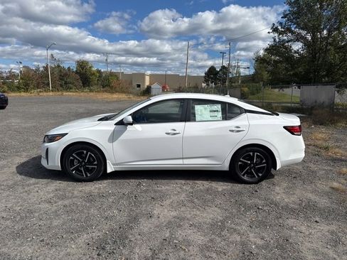 New 2025 Nissan Sentra SV w/ All-Weather Package image 9