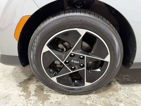 Used 2023 Kia Soul EX image 7