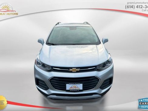 Used 2020 Chevrolet Trax LT w/ LT Convenience Package FWD image 8