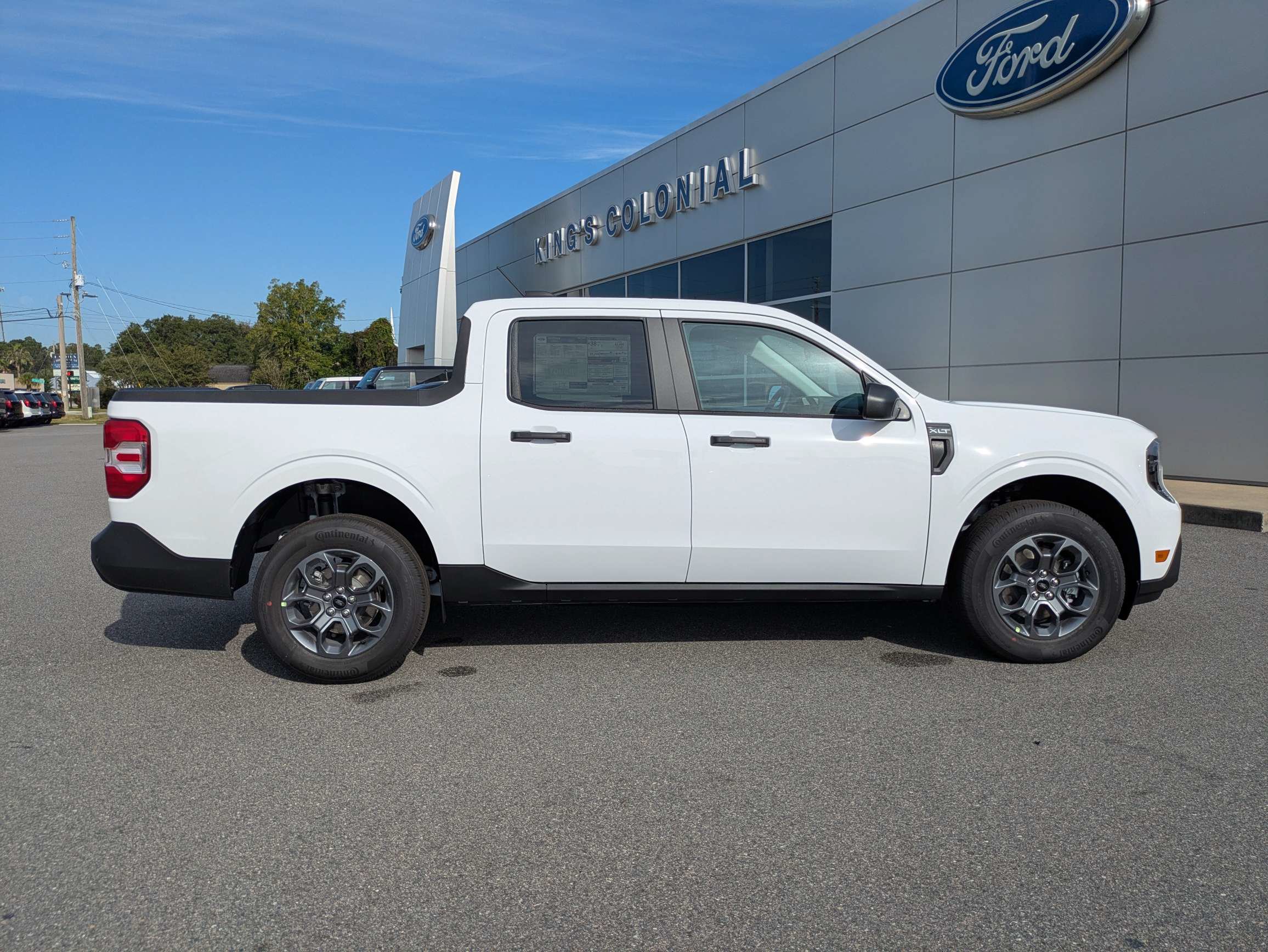 New 2026 Ford Maverick XLT FWD image 3