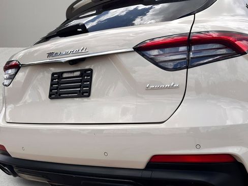 Used 2022 Maserati Levante Modena AWD/4WD image 7