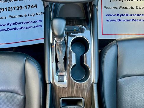 Used 2024 Chevrolet Malibu LT image 32