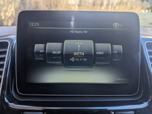 Used 2018 Mercedes-Benz GLE 350 4MATIC image 34