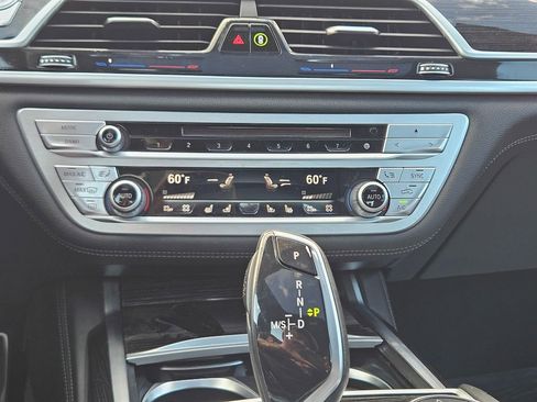 Used 2019 BMW 750i xDrive w/ M Sport Package AWD/4WD image 24