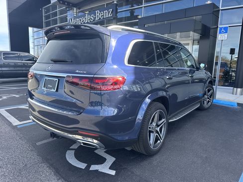 Used 2024 Mercedes-Benz GLS 450 4MATIC image 2