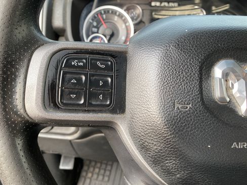 Used 2022 RAM 3500 Tradesman w/ Chrome Appearance Group AWD/4WD image 14