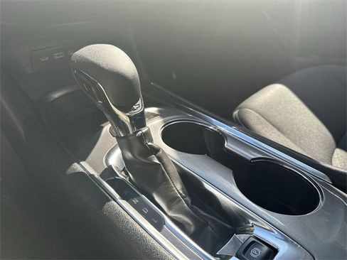 Used 2024 Chevrolet Malibu LT image 31