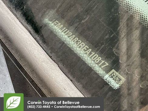 Used 2024 Ford Expedition Limited image 27