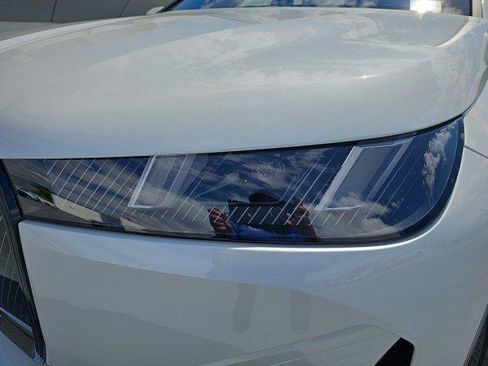 New 2026 BMW iX xDrive60 w/ Premium Package image 31