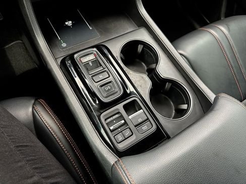 Used 2024 Honda Pilot TrailSport image 19