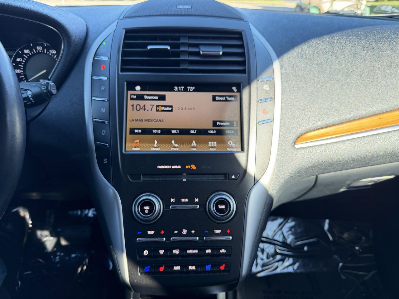 Used 2019 Lincoln MKC Reserve w/ MKC Climate Package AWD/4WD image 12