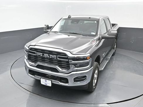 Used 2025 RAM 2500 Big Horn AWD/4WD image 16