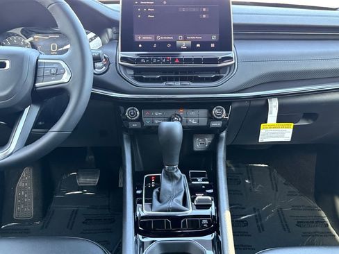 New 2026 Jeep Compass Latitude AWD/4WD image 3