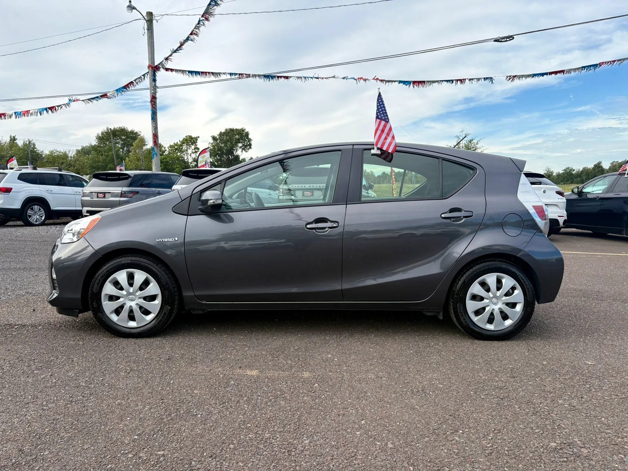 Used 2013 Toyota Prius C Two FWD image 2
