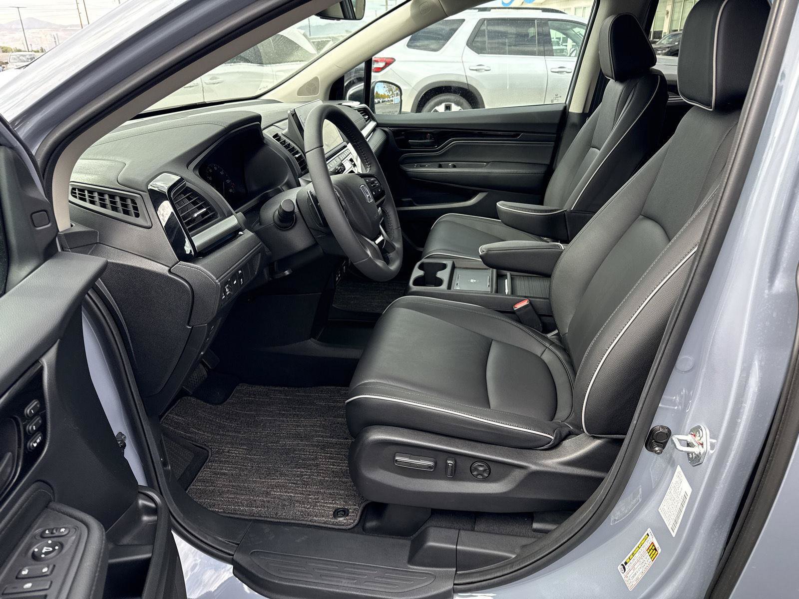 Certified 2026 Honda Odyssey Touring image 15