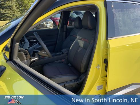 New 2026 Nissan Kicks SR w/ Cold Weather Package image 8