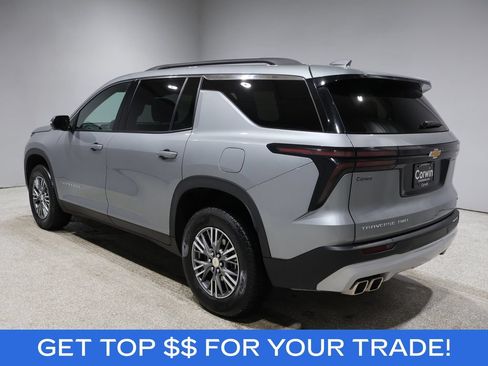 Used 2024 Chevrolet Traverse LT AWD/4WD image 4