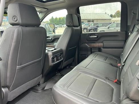 Used 2023 GMC Sierra 2500 Denali w/ Denali Ultimate Package image 18