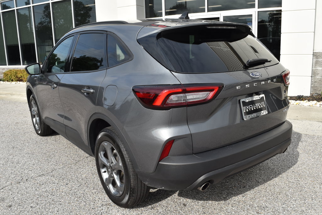 Used 2025 Ford Escape ST-Line AWD/4WD image 5