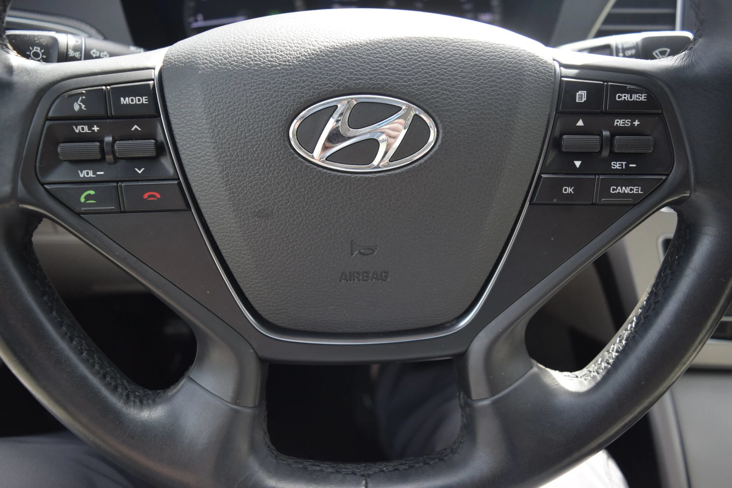 Used 2015 Hyundai Sonata Sport w/ Option Group 03 FWD image 13