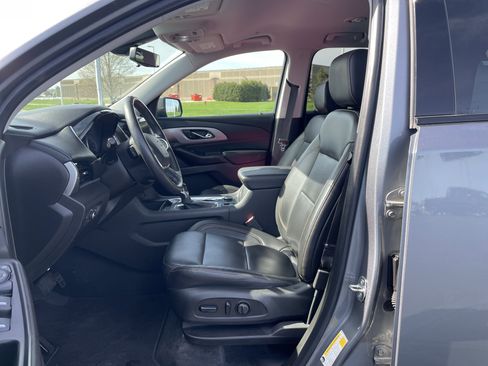 Certified 2021 Chevrolet Traverse RS AWD/4WD image 17