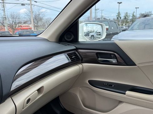 Used 2017 Honda Accord EX image 22