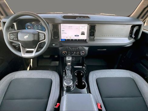 Used 2025 Ford Bronco 2-Door AWD/4WD image 9