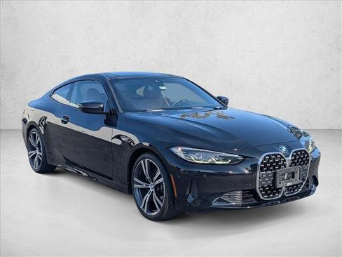 Used 2023 BMW 430i Coupe w/ Convenience Package RWD image 3