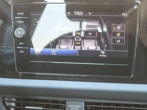 Used 2025 Volkswagen Jetta Sport image 15