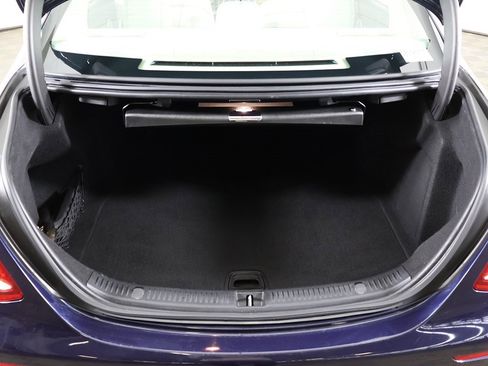 Used 2017 Mercedes-Benz E 300 4MATIC image 20