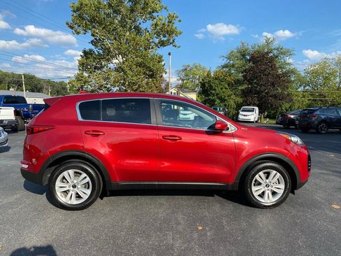 Used 2018 Kia Sportage LX image 5