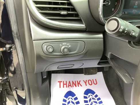 Used 2021 Buick Encore Preferred image 12