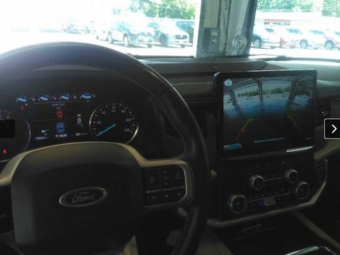 Used 2024 Ford Expedition Max Limited AWD/4WD image 6