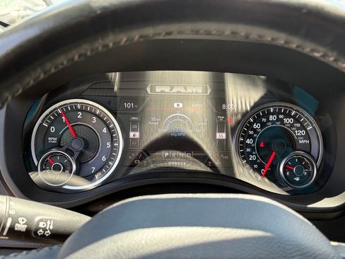 Used 2022 RAM 1500 Big Horn AWD/4WD image 11