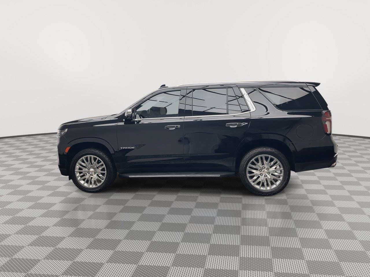 Certified 2024 Chevrolet Tahoe Premier AWD/4WD image 39