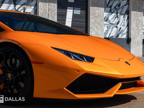 Used 2015 Lamborghini Huracan LP 610-4 image 2