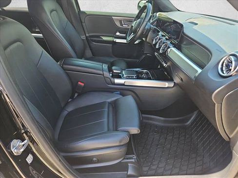 Certified 2023 Mercedes-Benz GLB 250 image 21