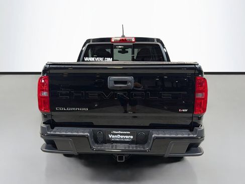 Used 2022 Chevrolet Colorado LT w/ LT Convenience Package AWD/4WD image 8
