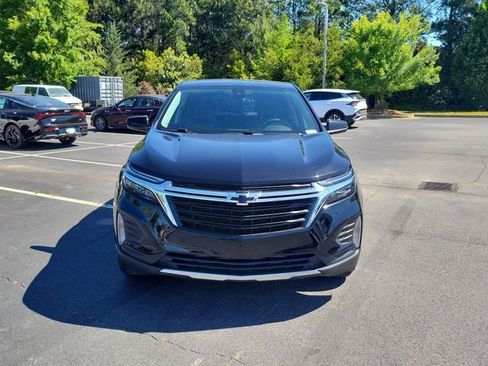 Used 2022 Chevrolet Equinox LT FWD image 2