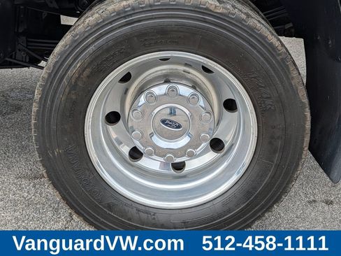 Used 2021 Ford F450 Platinum w/ FX4 Off-Road Package AWD/4WD image 9