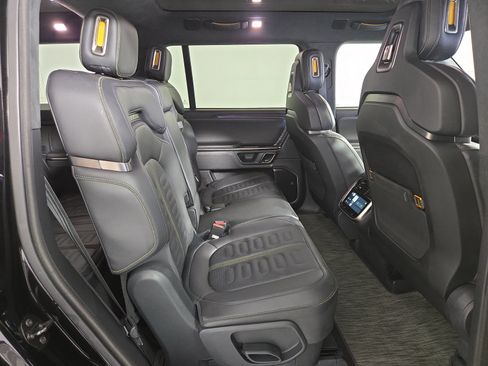 Used 2023 Rivian R1S Launch Edition AWD/4WD image 23