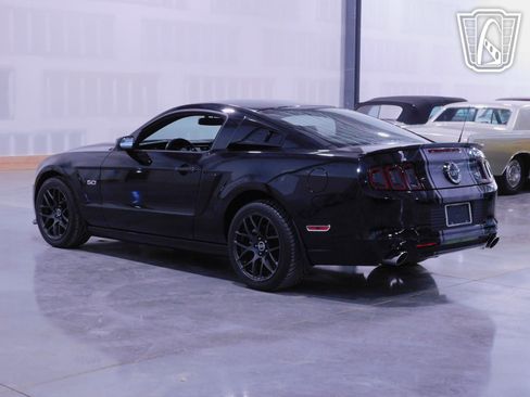 Used 2014 Ford Mustang GT w/ Equipment Group 301A image 16