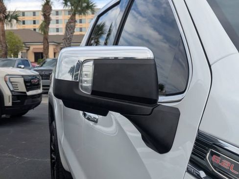 Used 2023 GMC Sierra 1500 Denali AWD/4WD image 12