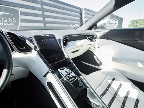 Used 2022 Ferrari Roma Base image 56